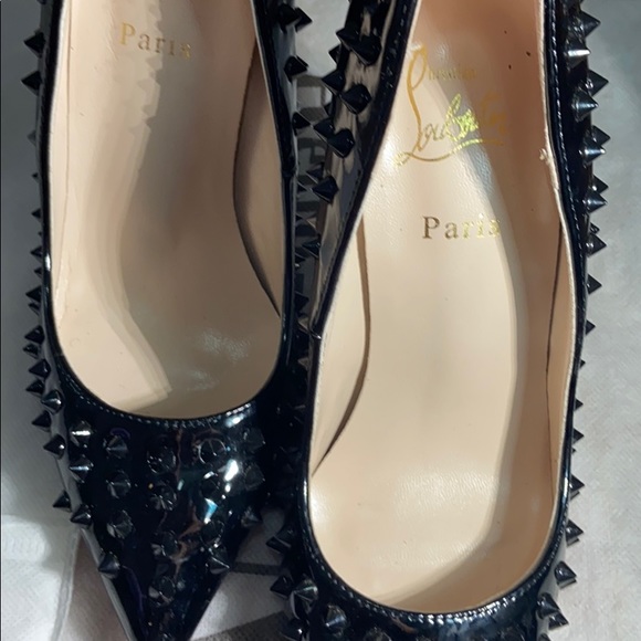 Shoes - Picture 4 of 4